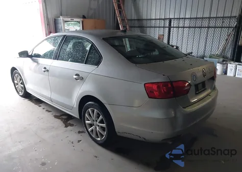 2014 Volkswagen Jetta 1.8T Se z USA, uszkodzony, nr VIN 3VWB17AJ4EM336273